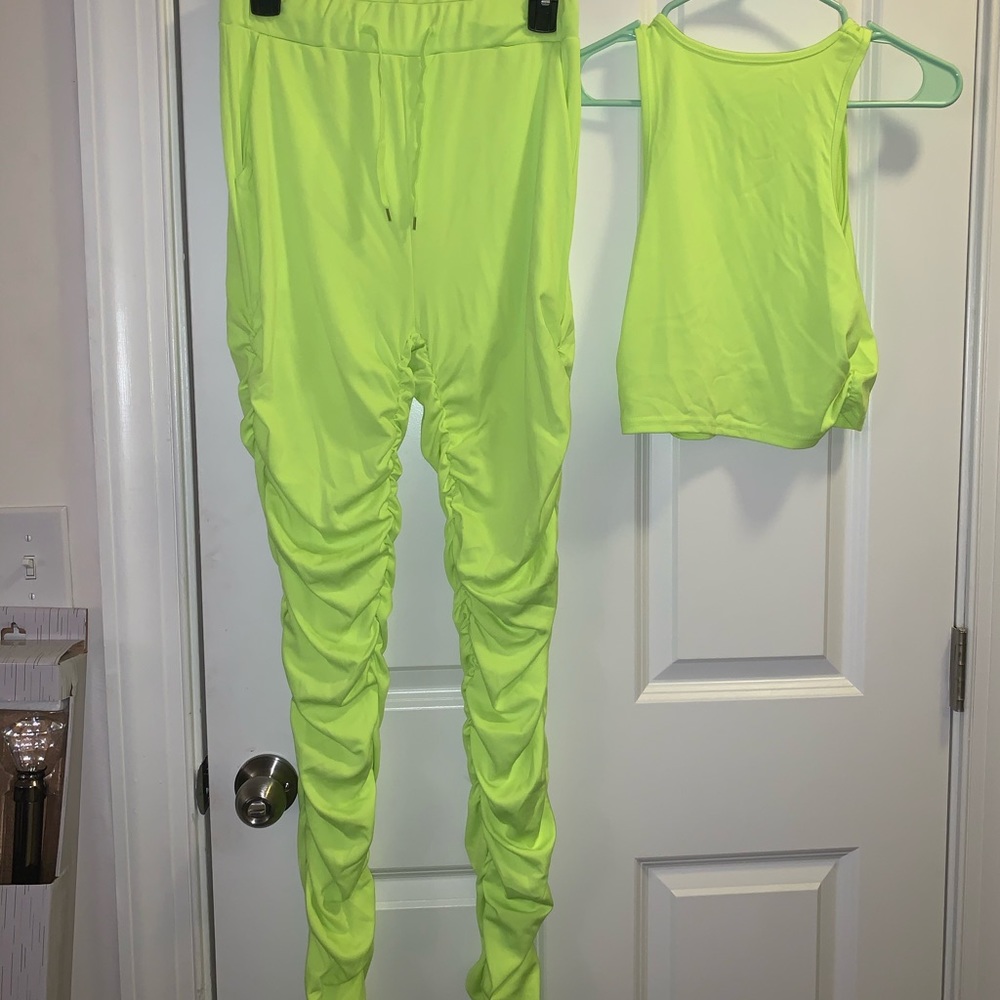 Two piece set